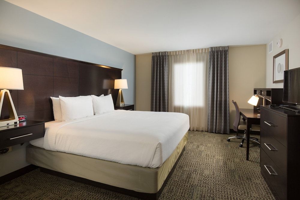 Suite, 1 Bedroom, Kitchen