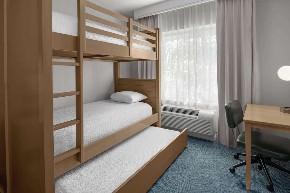 Family Suite, Non Smoking (1 King Bed and 1 Bunk Bed)