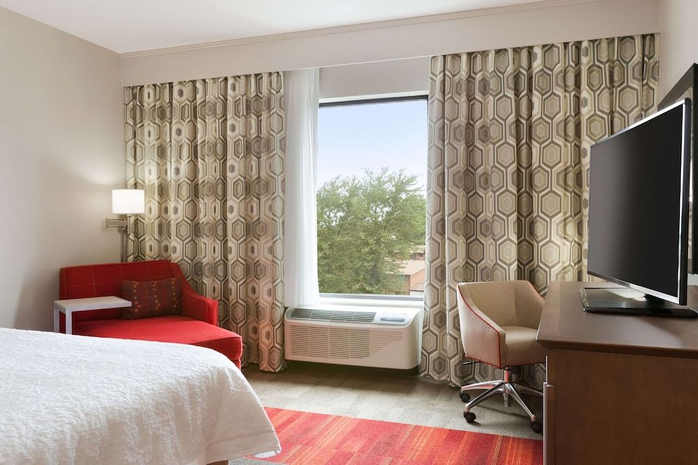 Room, 1 King Bed, Non Smoking