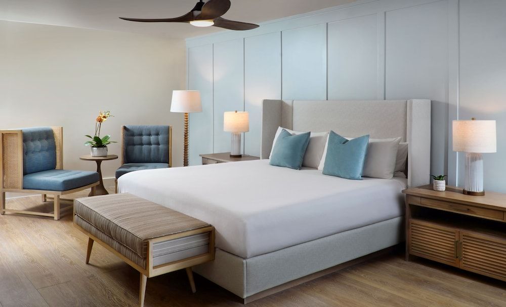 Deluxe Room, 1 King Bed, Balcony