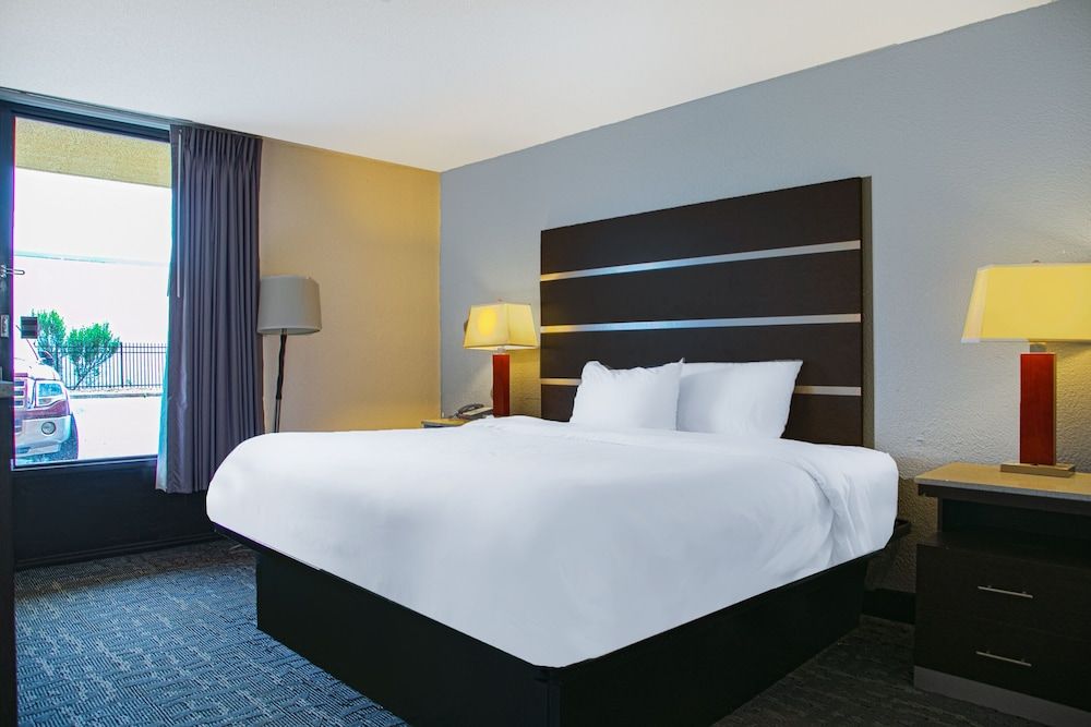 Room, 1 King Bed, Accessible, Non Smoking