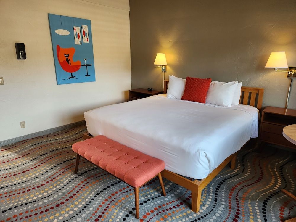 Contenta Inn Standard Room, 1 King Bed 7