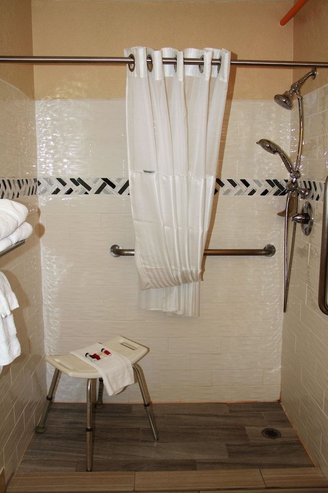 Room, 1 Queen Bed, Accessible, Non Smoking