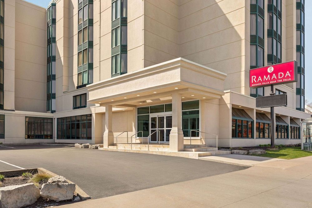 undefined Ramada by Wyndham Niagara Falls Near the Falls 2