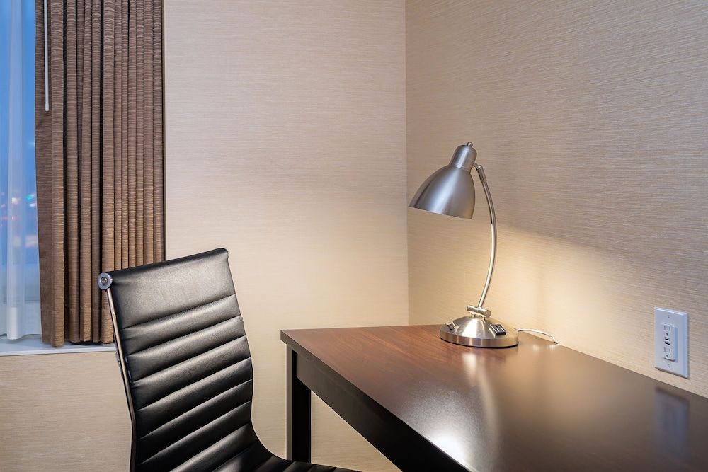 undefined Ramada by Wyndham Niagara Falls Near the Falls 10