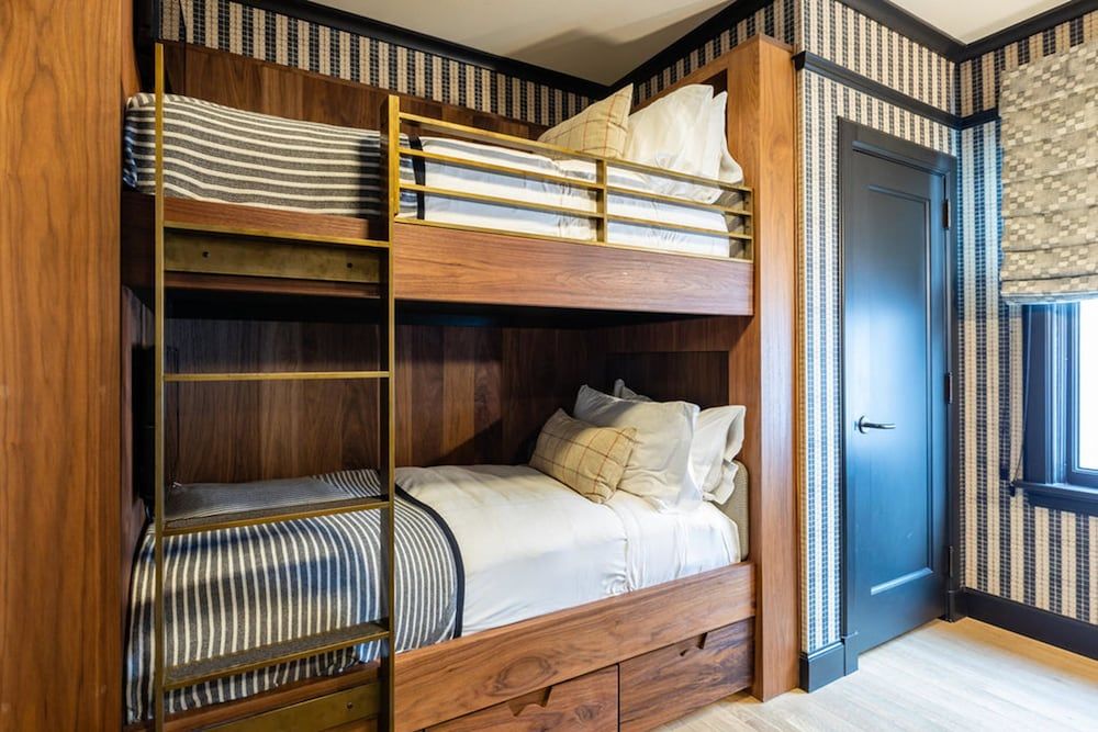 San Francisco Proper Hotel Room, 2 Twin Beds, Courtyard View (Proper Bunk) 2