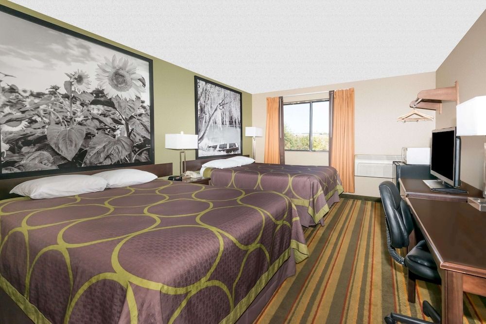 Standard Room, 2 Queen Beds, Non Smoking