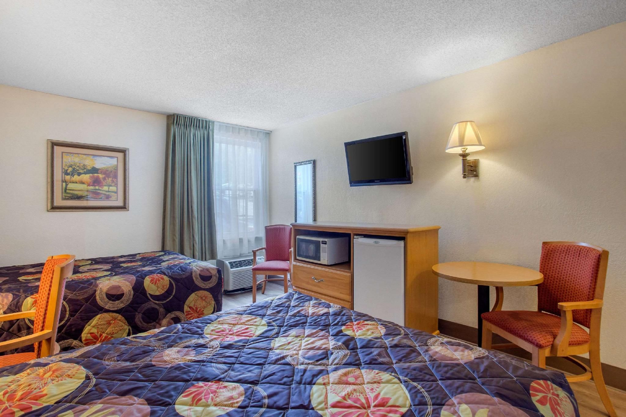 2 Double Beds, Smoking