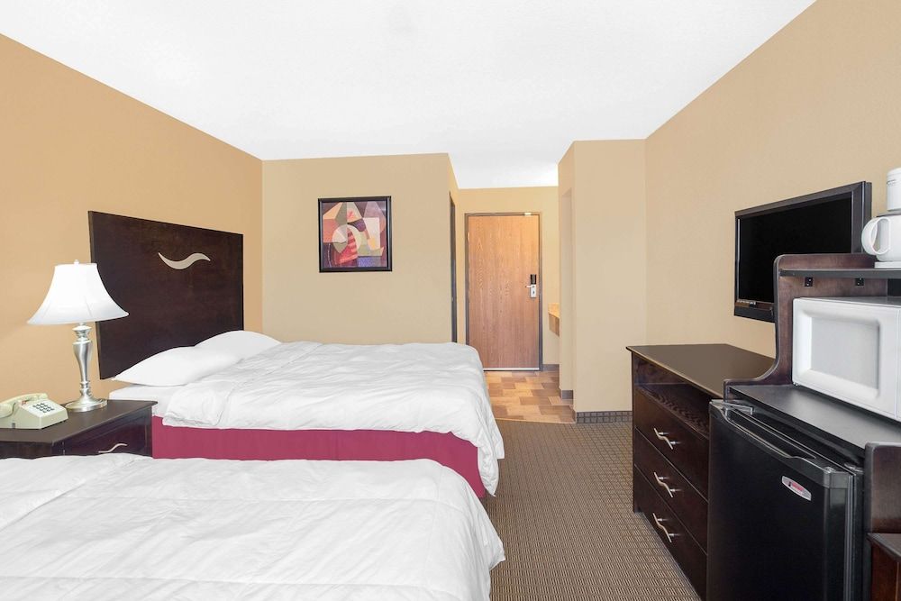 Standard Room, 2 Queen Beds