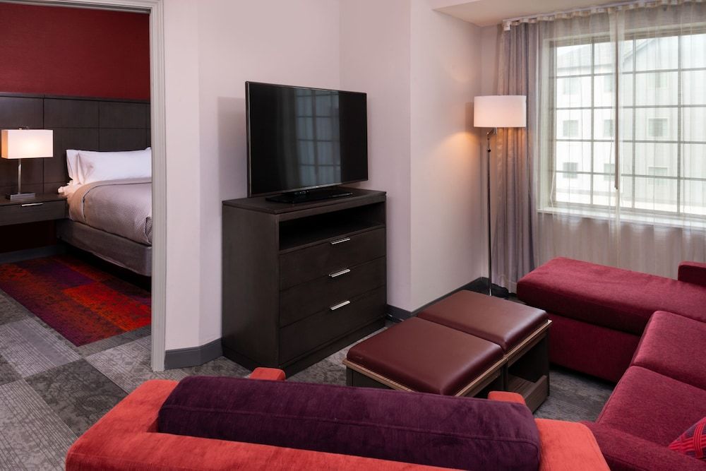 Suite, 2 Bedrooms, Accessible, Kitchen (Communications)