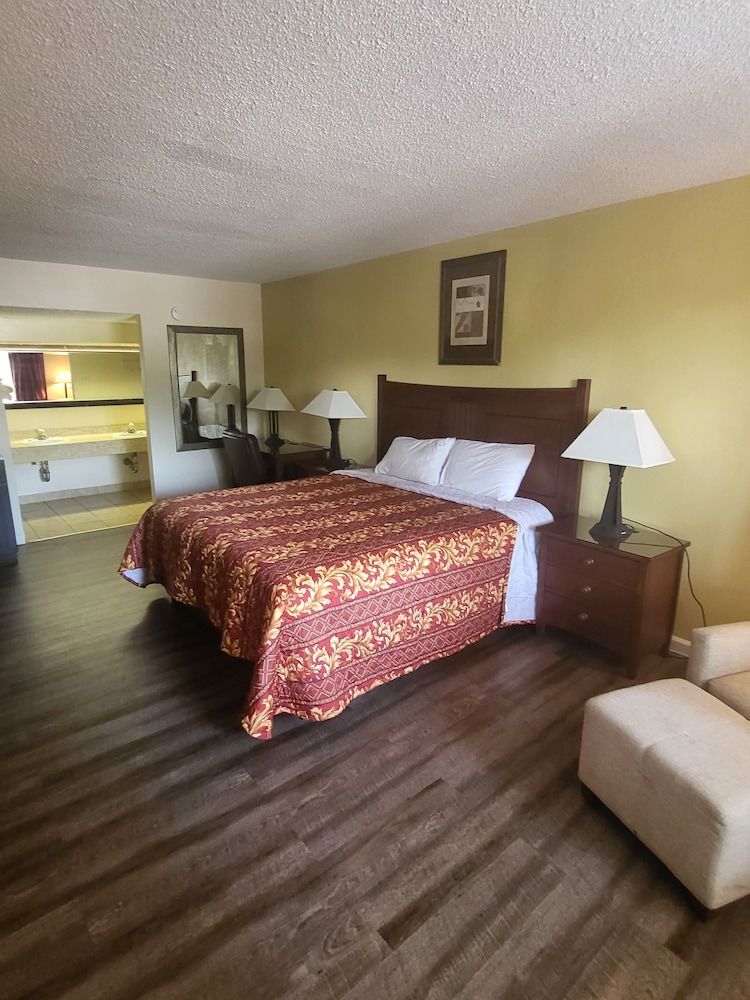 America's Inn
