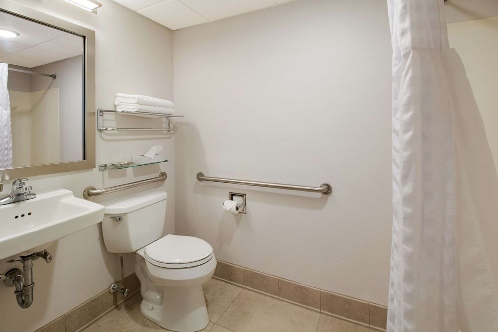 Best Western Lock Haven Standard Room, 1 King Bed, Accessible, Refrigerator & Microwave 10