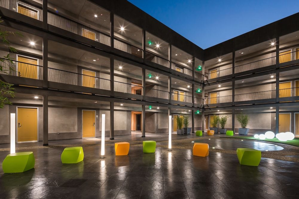 undefined Aventura Hotel 2