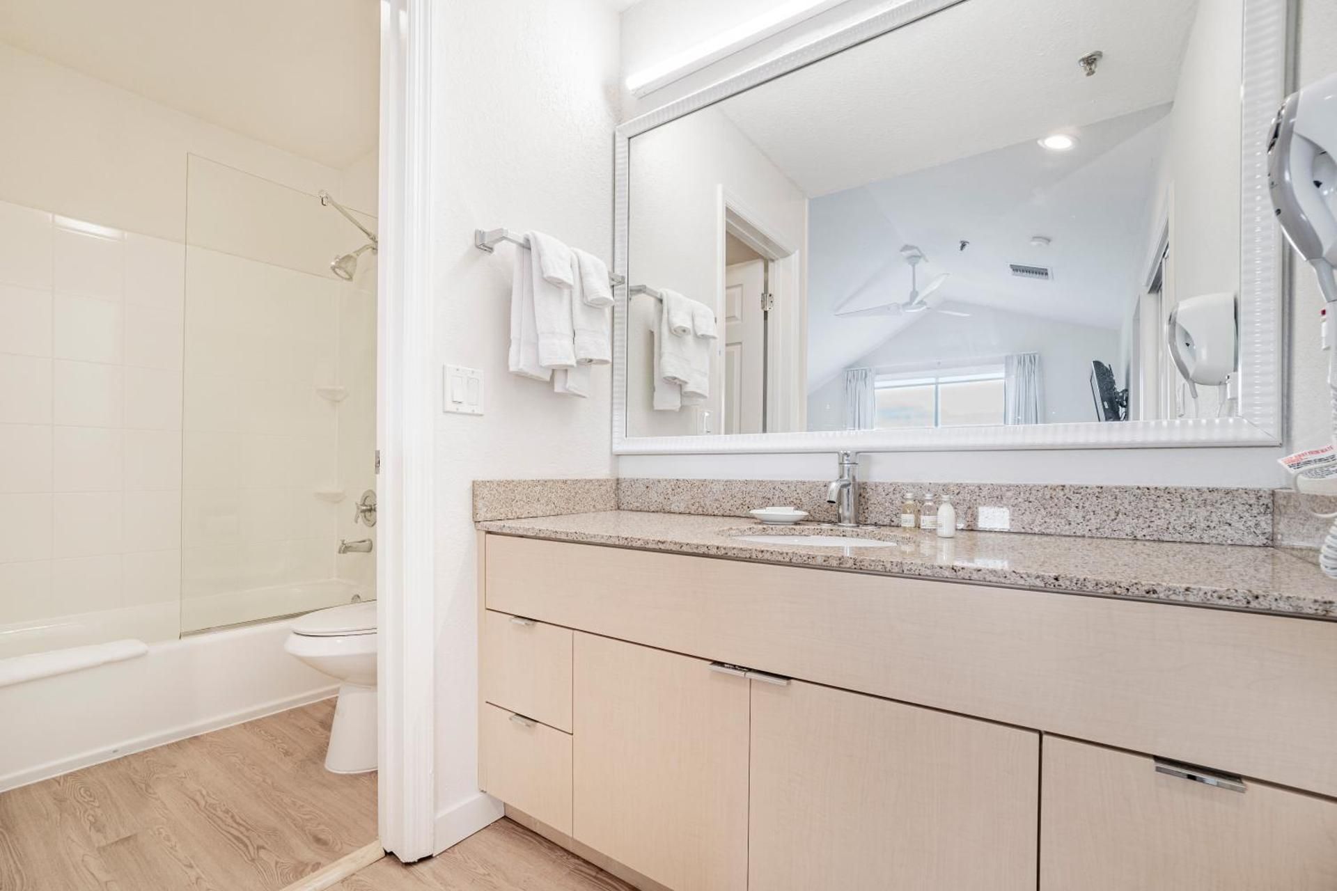 Penthouse 2-Bedroom Apartment