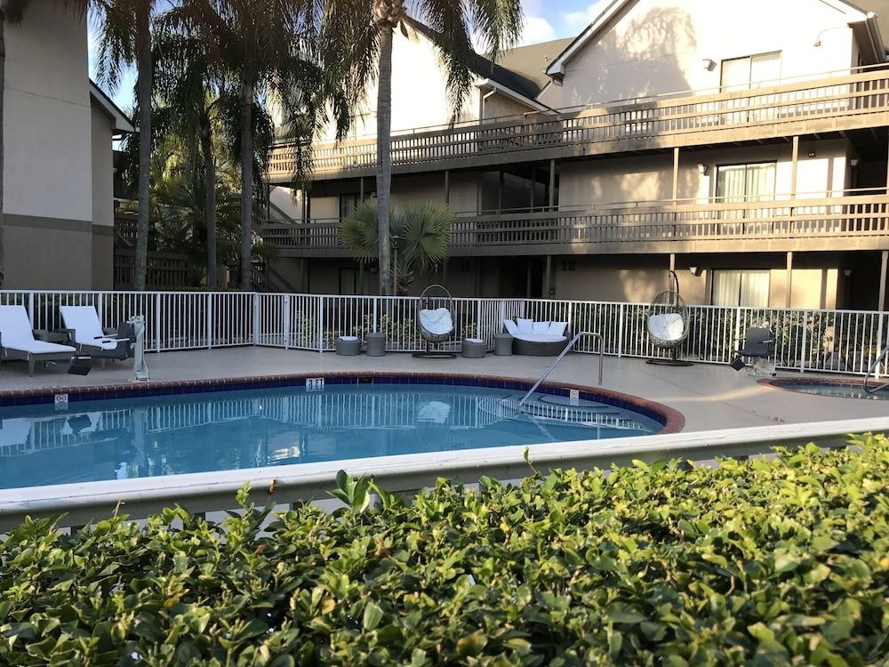 undefined Doral Suites