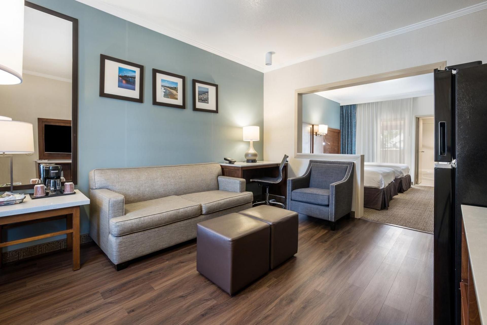 Premium Studio Suite with Two Double Beds - Non-Smoking