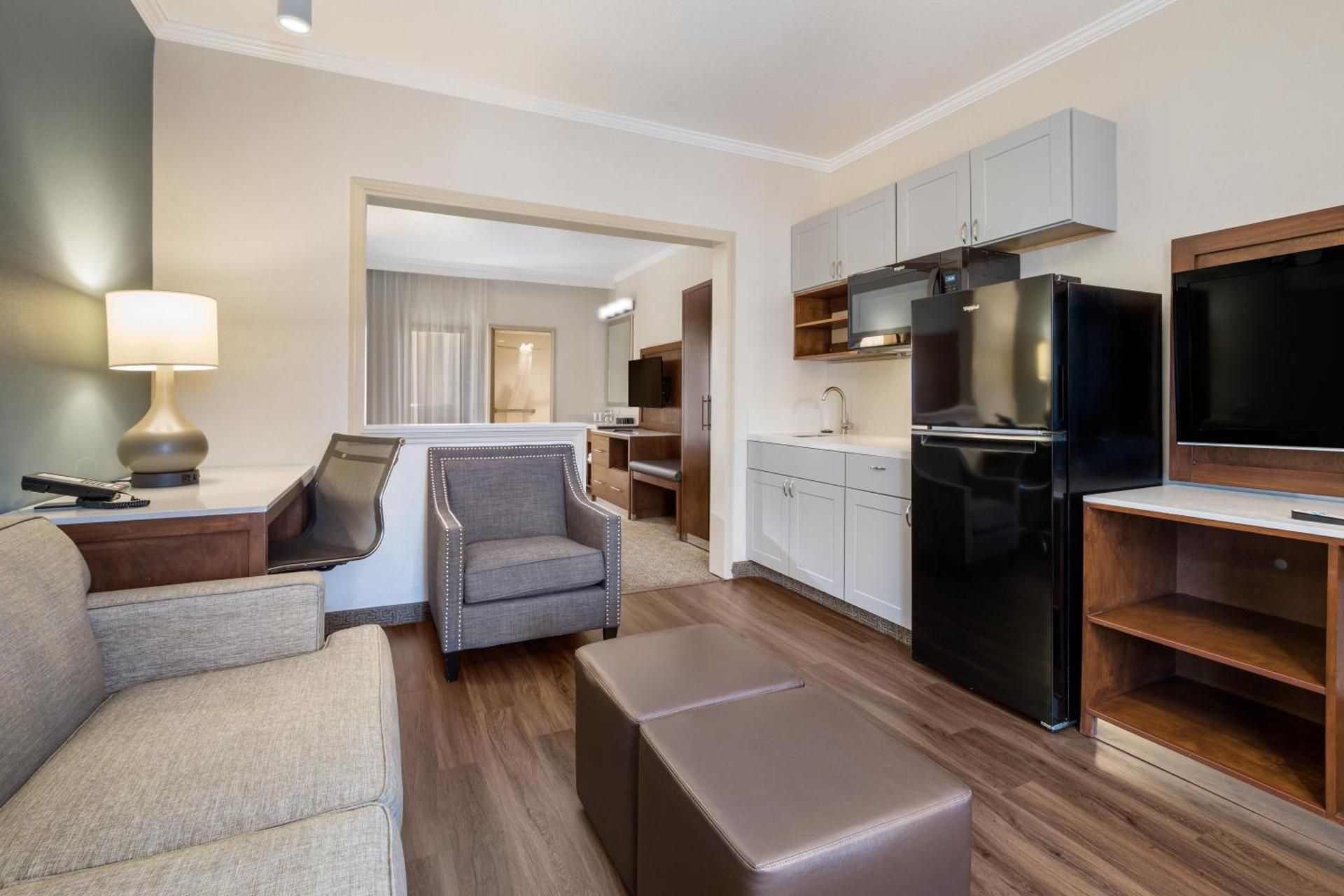 Premium Studio Suite with Two Double Beds - Non-Smoking