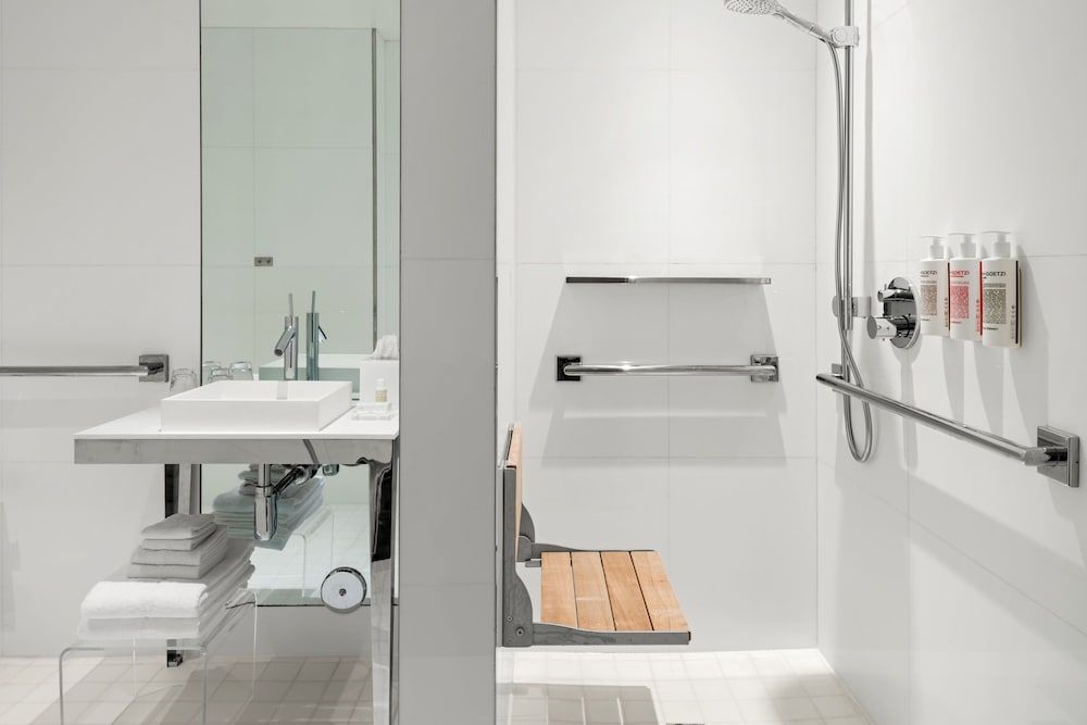 Dua Miami, Autograph Collection Superior Room, 1 King Bed, City View 4