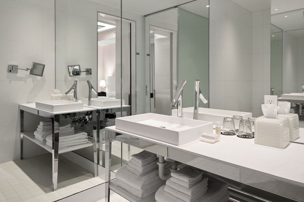 Dua Miami, Autograph Collection Superior Room, 1 King Bed, City View 3