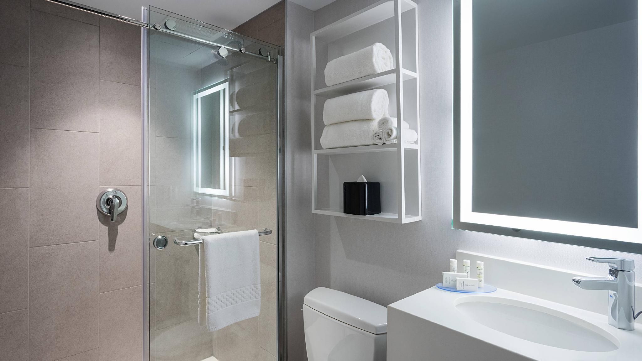 undefined Fairfield Inn & Suites New York Manhattan / Central Park 5