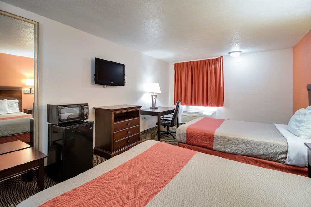 Deluxe Room, 2 Double Beds, Non Smoking, Refrigerator & Microwave