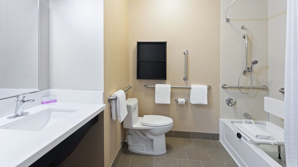 Suite, 1 Bedroom, Accessible (Mobility, Access Tub)