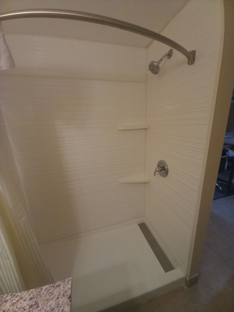 A-1 Budget Motel Standard Room, 2 Queen Beds 28