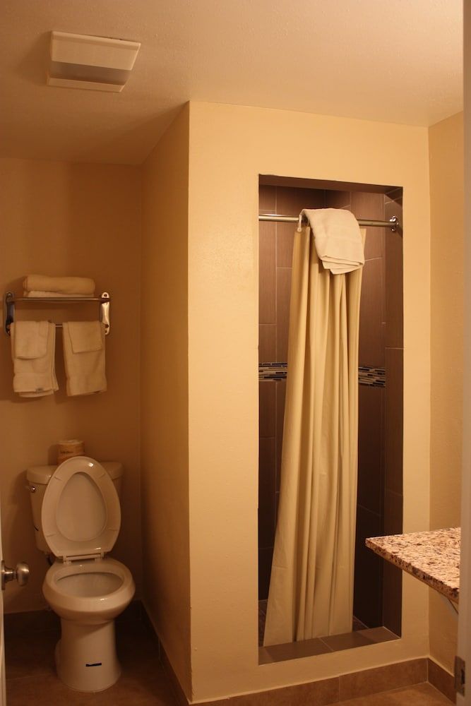 A-1 Budget Motel Standard Room, 1 Queen Bed 15