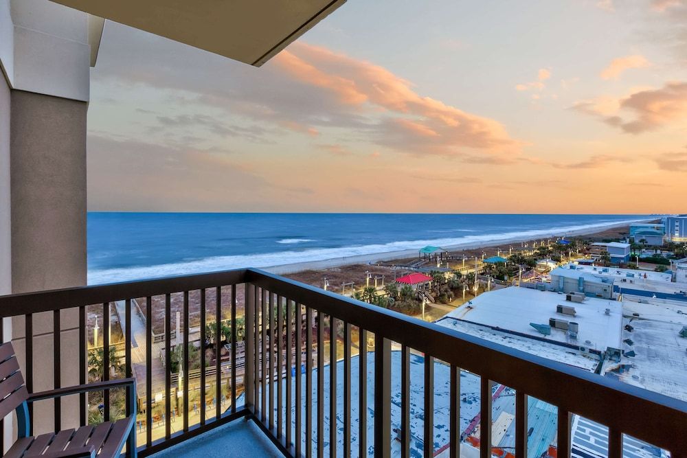 Room, 2 Queen Beds, Accessible, Ocean View (Bathtub)