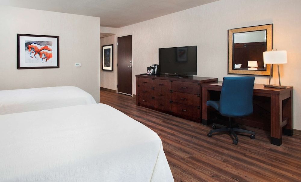 Room, 2 Queen Beds, Accessible, Non Smoking (w/ bathtub)