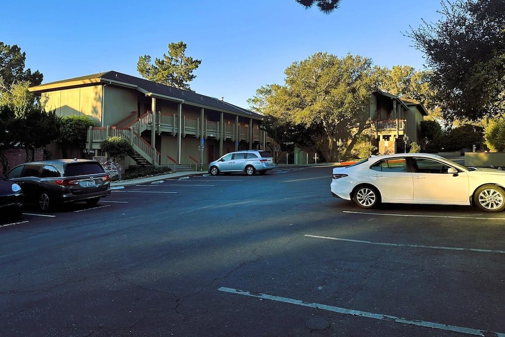 undefined Comfort Inn Monterey Peninsula Airport 8