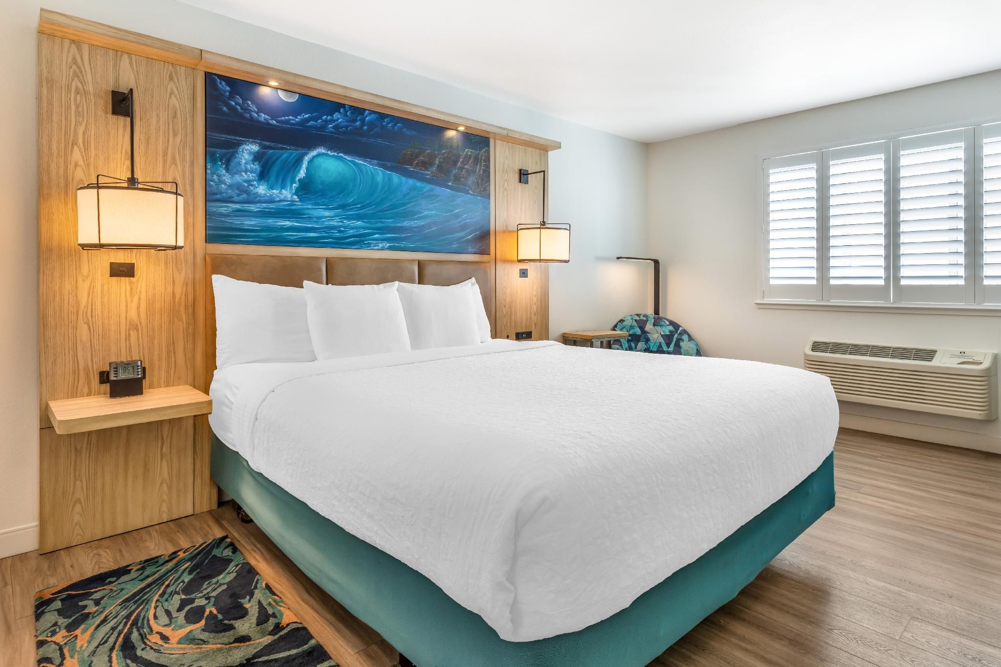 Room with 1 King Bed