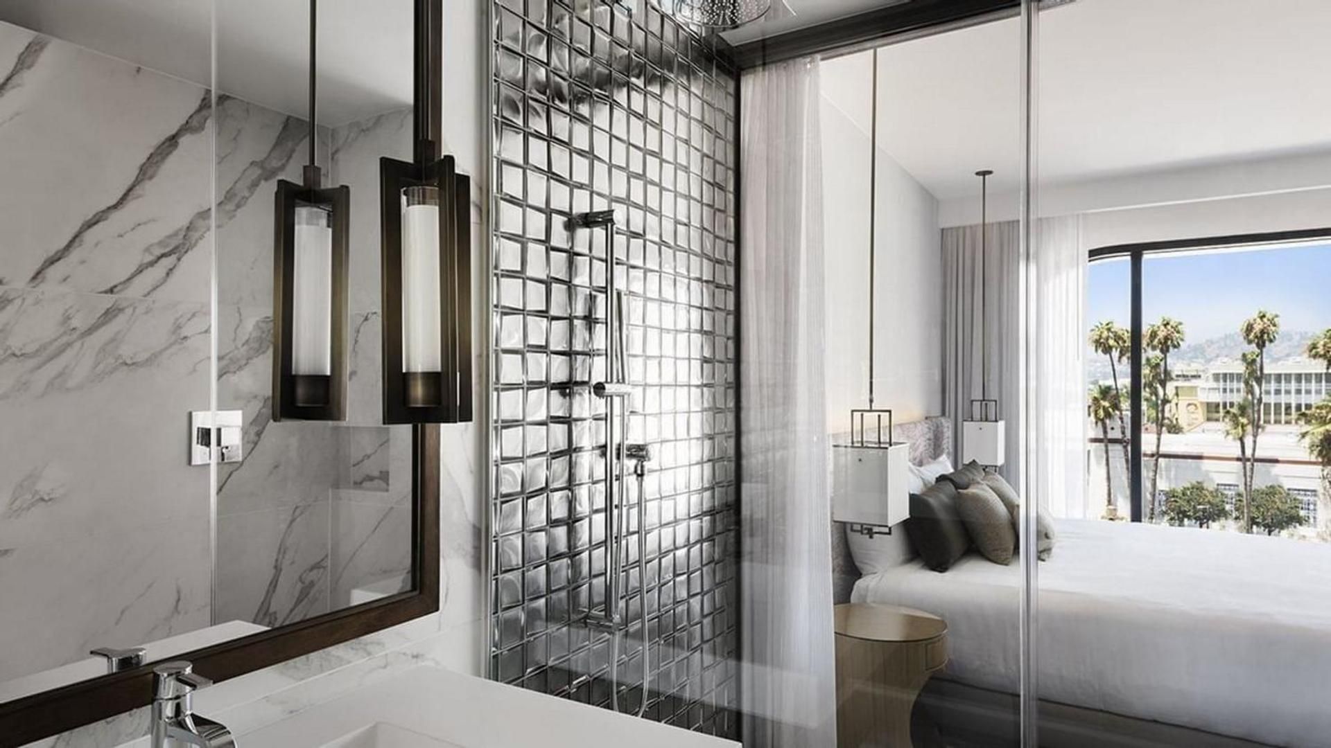 Silver King Room with Balcony and Sunset View