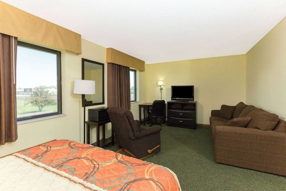 Studio Suite, 1 King Bed, Non Smoking