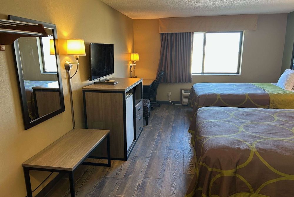 Room, 2 Queen Beds, Non Smoking