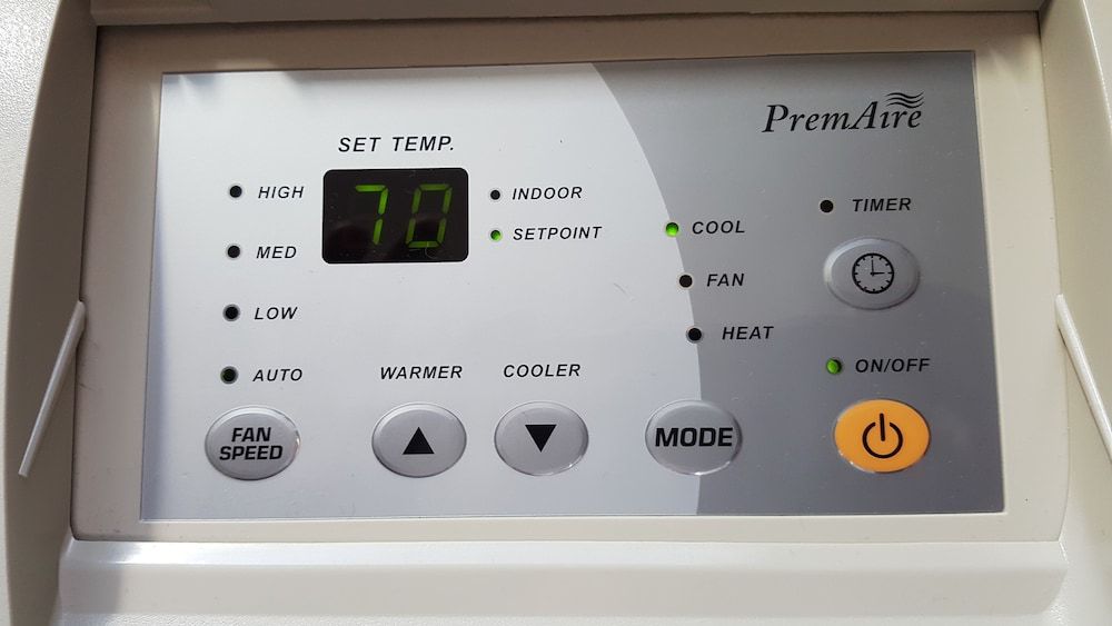 Gurnee Motel Standard Room, 1 King Bed 5