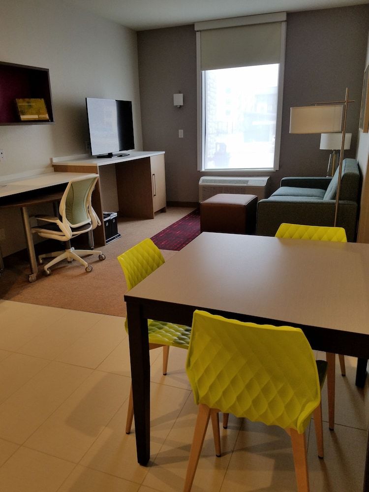 Suite, 1 King Bed, Accessible (Mobility & Hearing, Roll-in Shower)