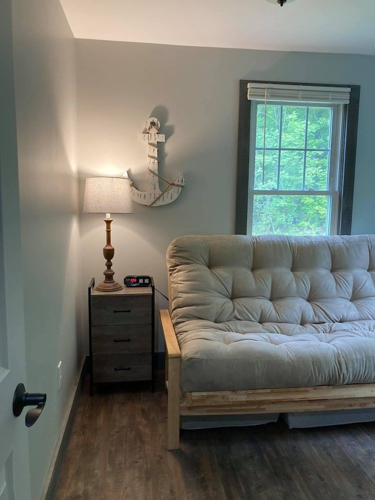 Lake Bomoseen Lodge Cottage 6