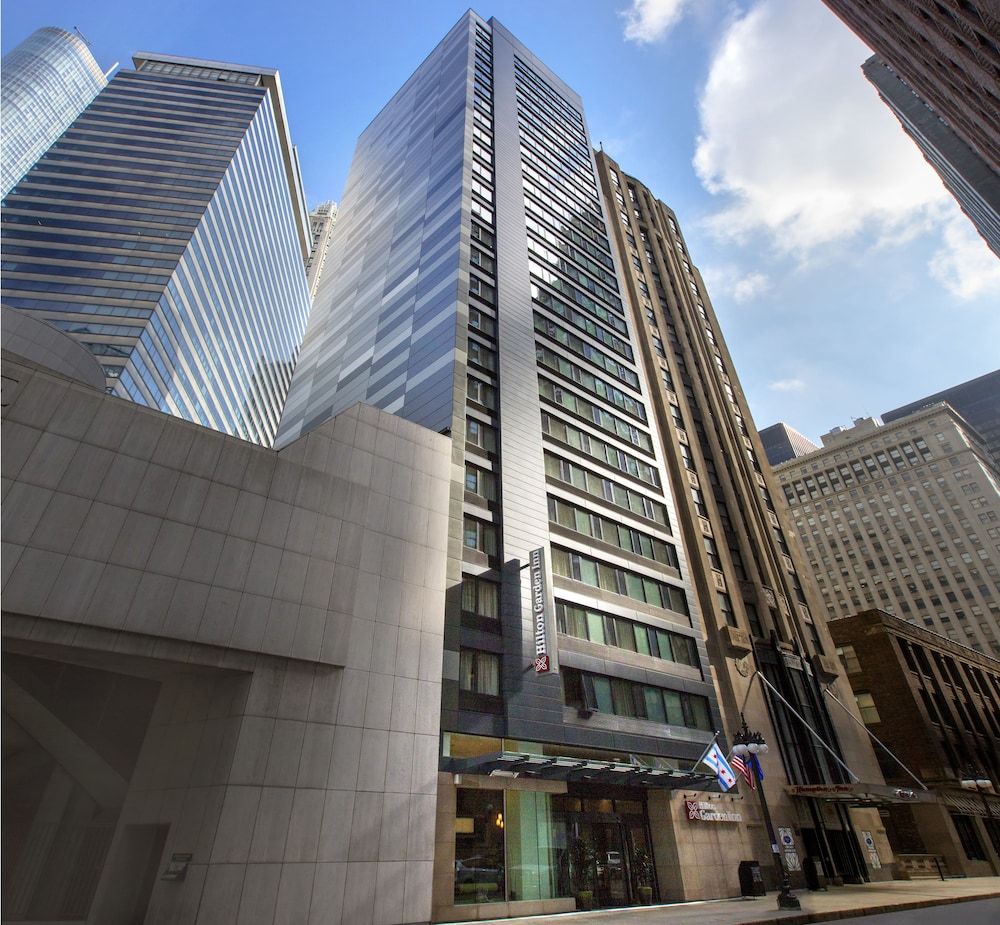 undefined Hilton Garden Inn Chicago Downtown Riverwalk 4
