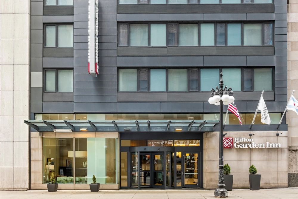 undefined Hilton Garden Inn Chicago Downtown Riverwalk