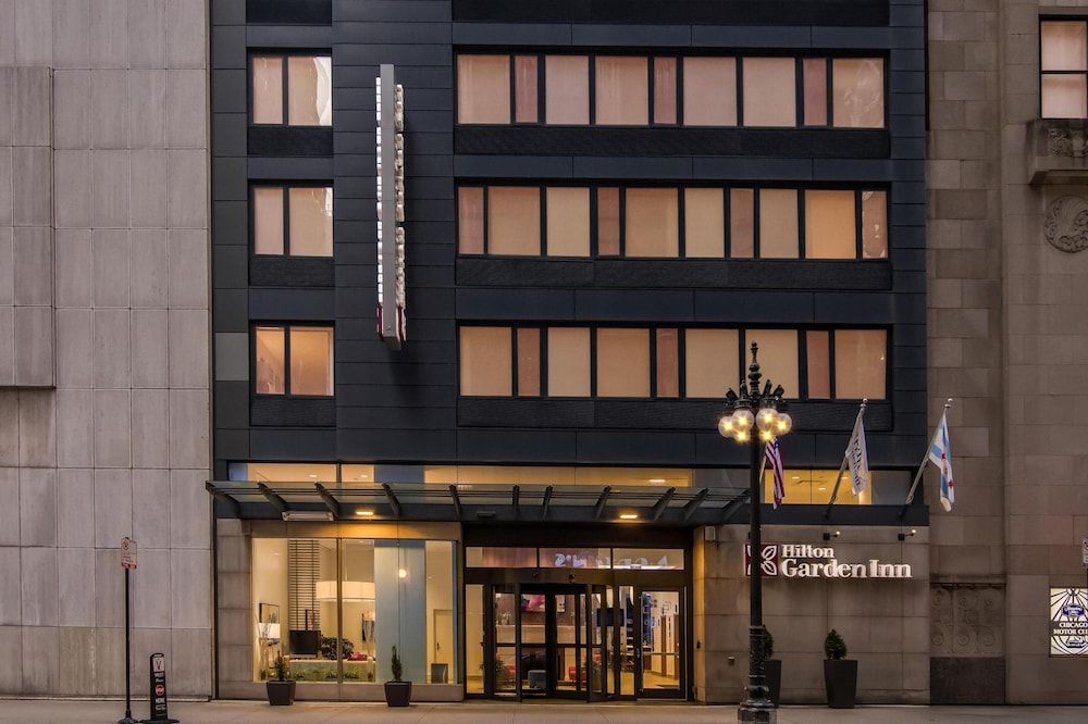 undefined Hilton Garden Inn Chicago Downtown Riverwalk 7