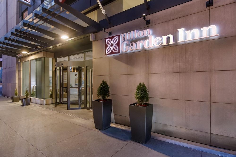 undefined Hilton Garden Inn Chicago Downtown Riverwalk 5
