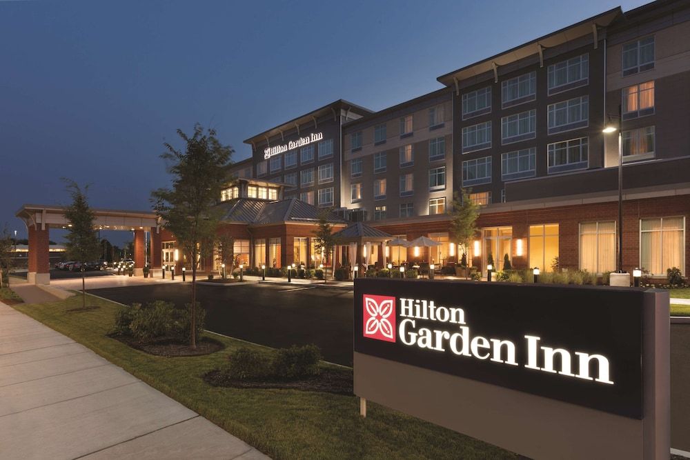 undefined Hilton Garden Inn Boston Logan Airport 7
