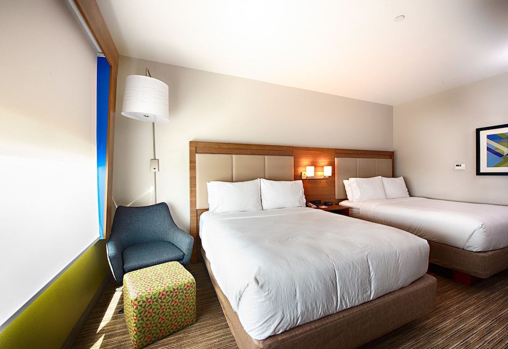 undefined Holiday Inn Express & Suites Houston SW - Galleria Area by IHG 8