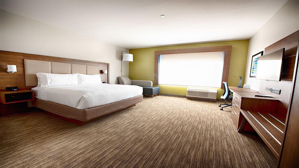undefined Holiday Inn Express & Suites Houston SW - Galleria Area by IHG 3