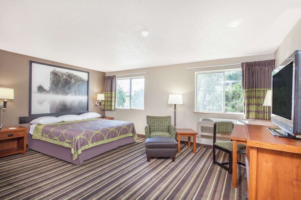 Studio Suite, 1 King Bed, Non Smoking