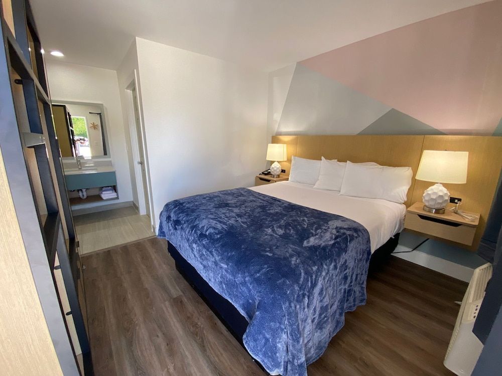 undefined Salt Air Lodge 4