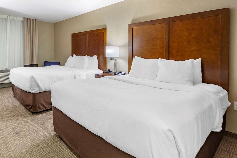 Standard Room, 2 Queen Beds, Non Smoking