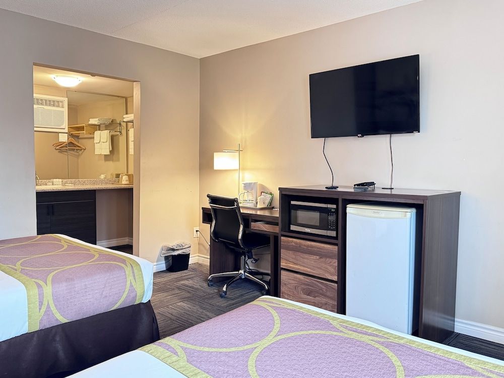 Business Room, 2 Double Beds, Non Smoking