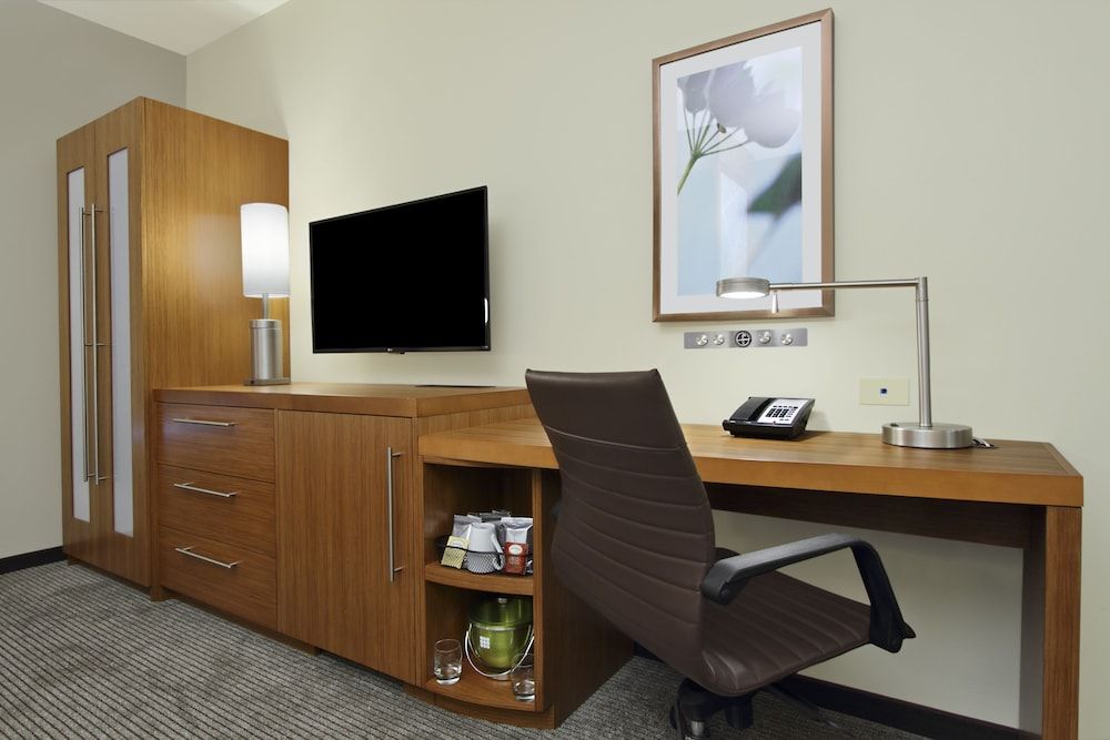 Room, Multiple Beds (High Floor)